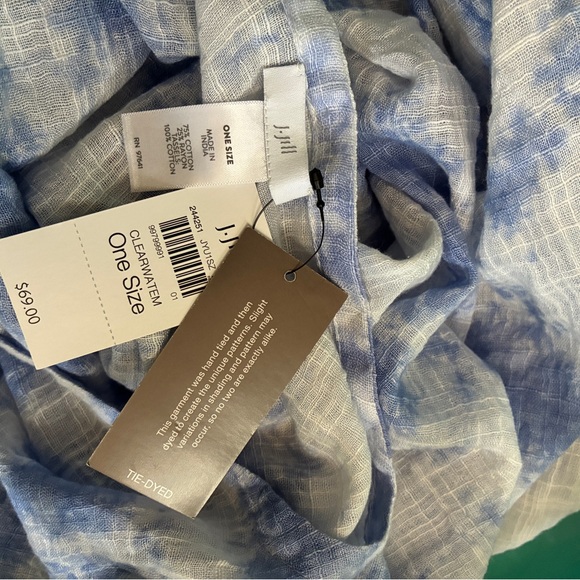 NWT J ill Blue and White Women's Poncho One Size. - Picture 12 of 12